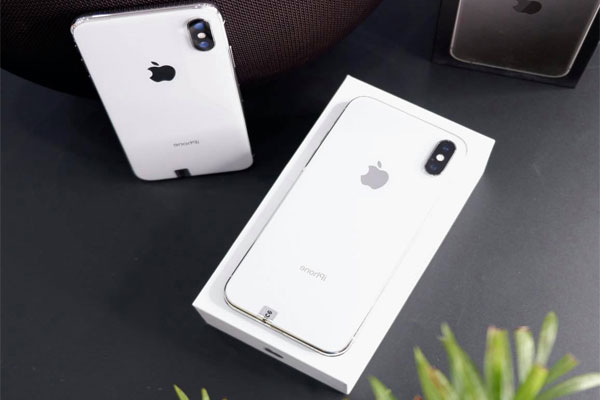 Với 18 triệu trong tay, nên mua iPhone nào?